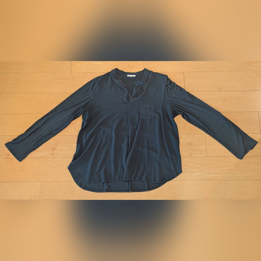 Pleione Green Roll Tab Sleeve Blouse Large Soft Rayon Top